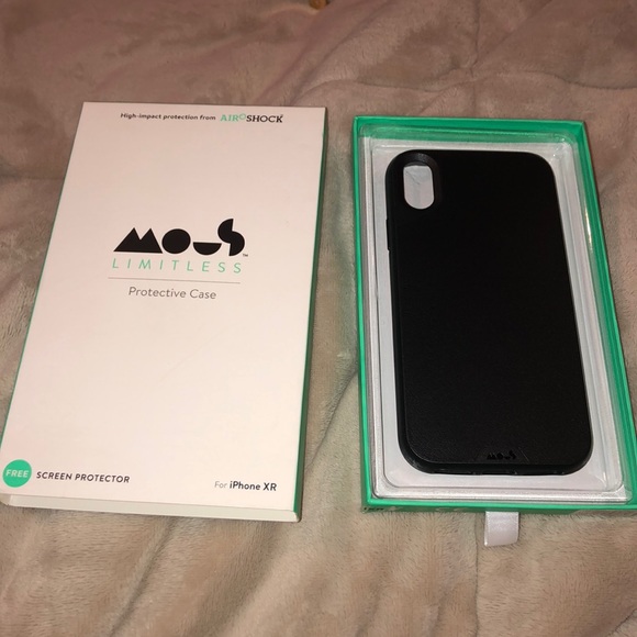 IPHONE XR CASE - Picture 1 of 3